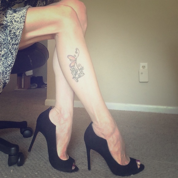 COPY - DOLCE VITA BLACK SUEDE SCULPTED EDGE PUMPS BNIB - Picture 1 of 4